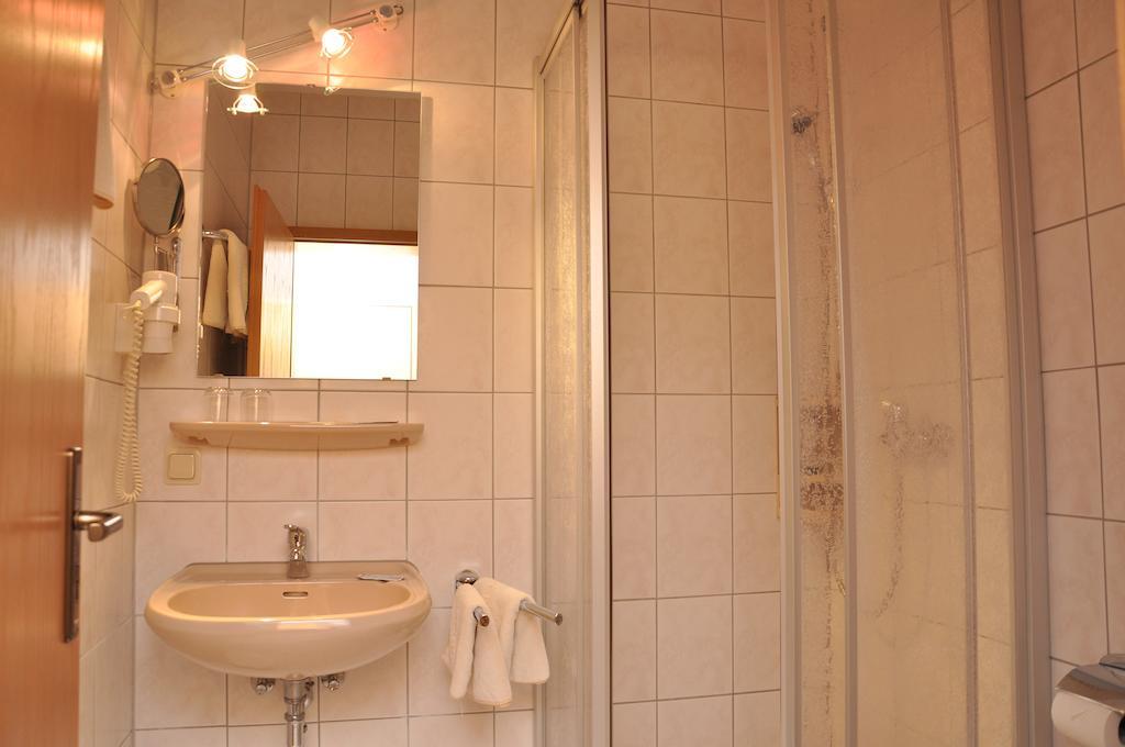 Hotel Fasold Sulzfeld  Zimmer foto