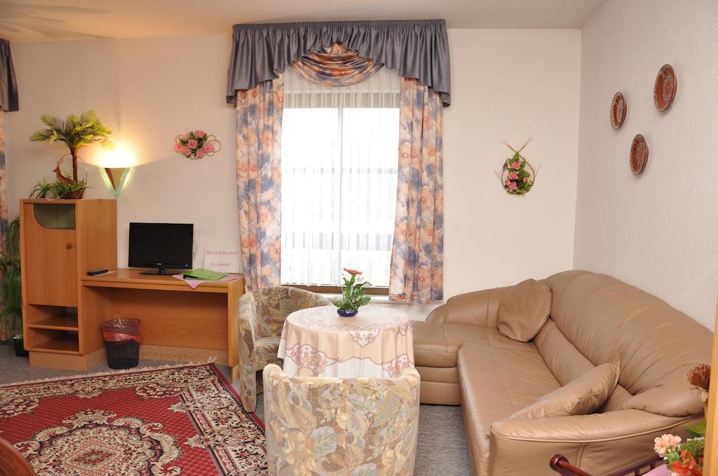 Hotel Fasold Sulzfeld  Zimmer foto